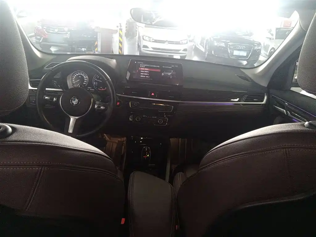 BMW X1 2020 xDrive25Li Premium Edition фото 6