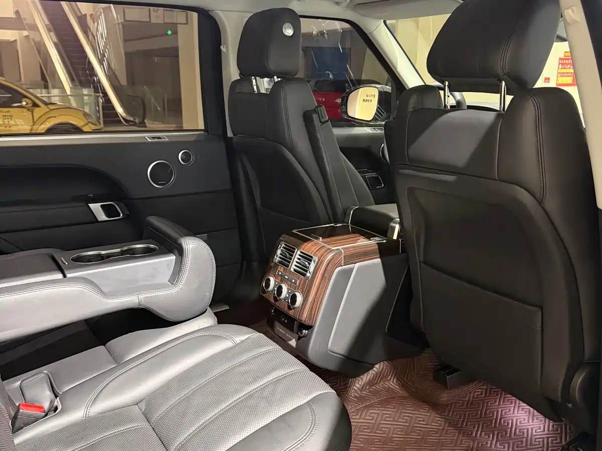 Land Rover Range Rover 2016 3.0 SC V6 Vogue LWB фото 8