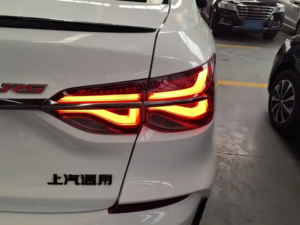 Chevrolet Monza 2020 Mild Hybrid RS 330T Automatic Smooth Edition фото 24