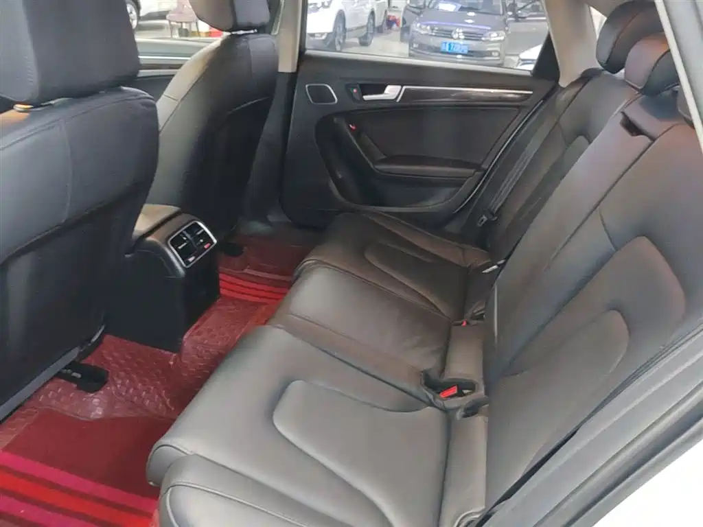 Audi A4L 2016 35 TFSI Collector's Edition Automatic Standard фото 17