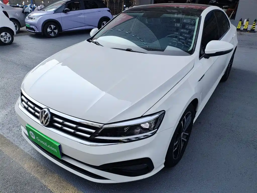 VOLKSWAGEN LINGDU