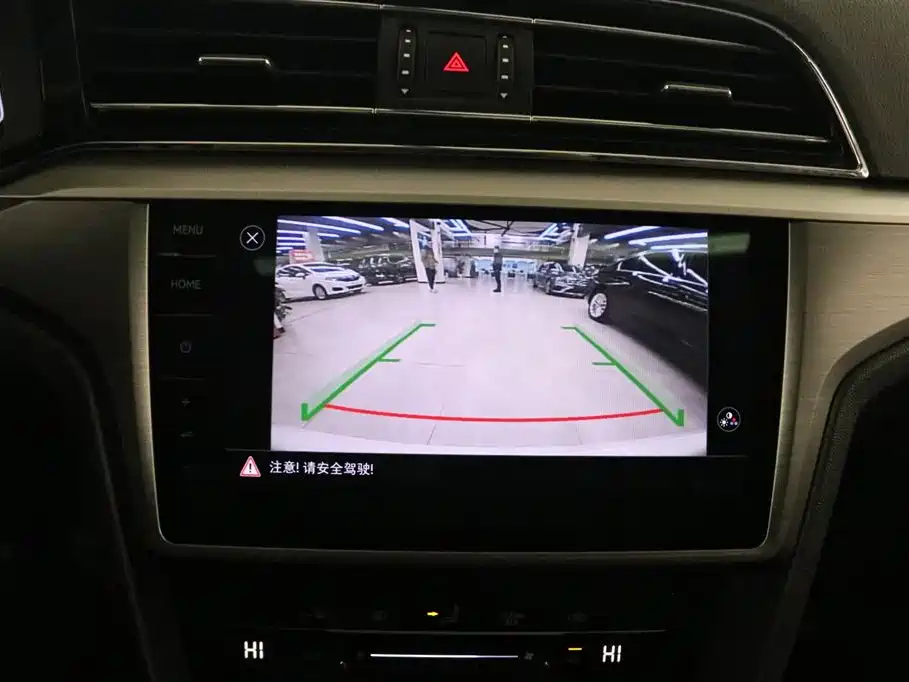 Volkswagen Lamando 2021 280TSI DSG Comfort Edition фото 8