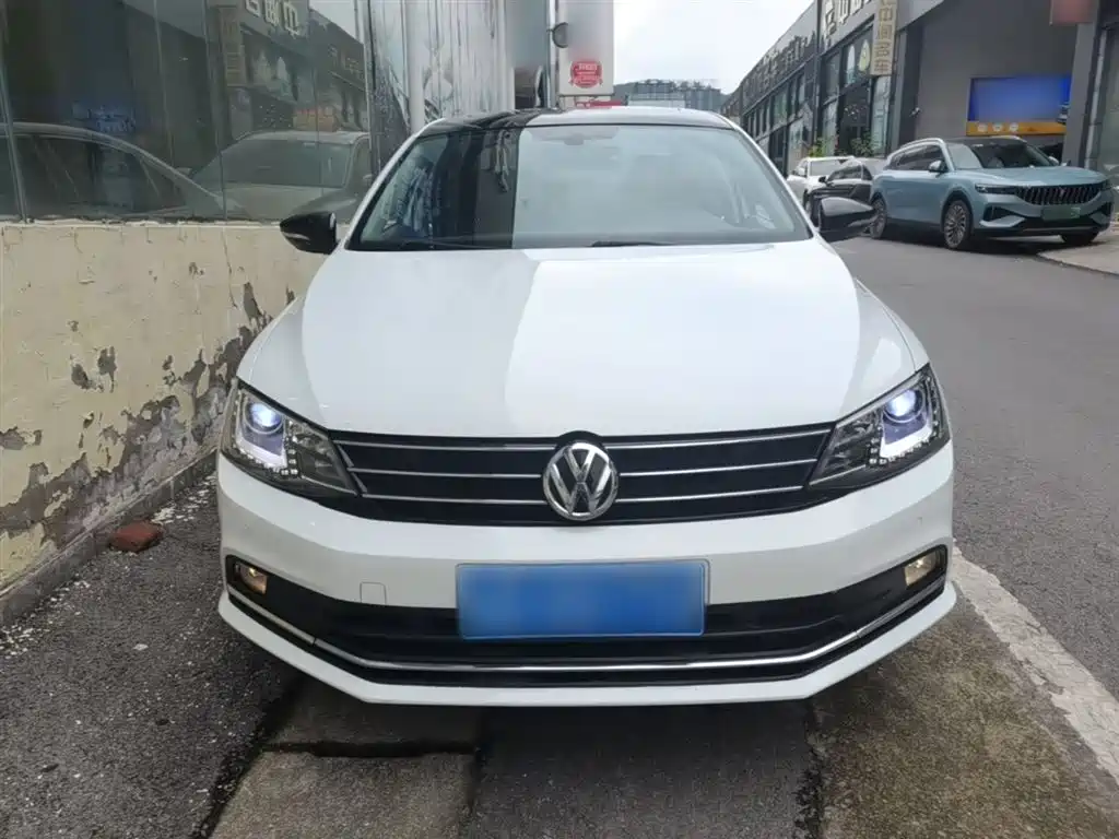 Volkswagen Sagitar 2018 280TSI DSG Luxury фото 3