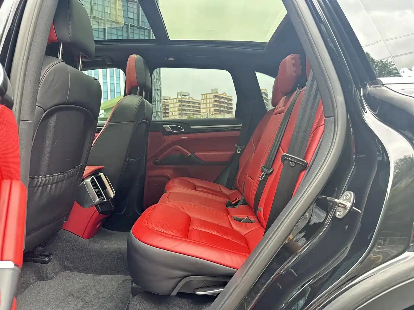 Porsche Cayenne New Energy 2016 Cayenne S E-Hybrid 3.0T фото 6