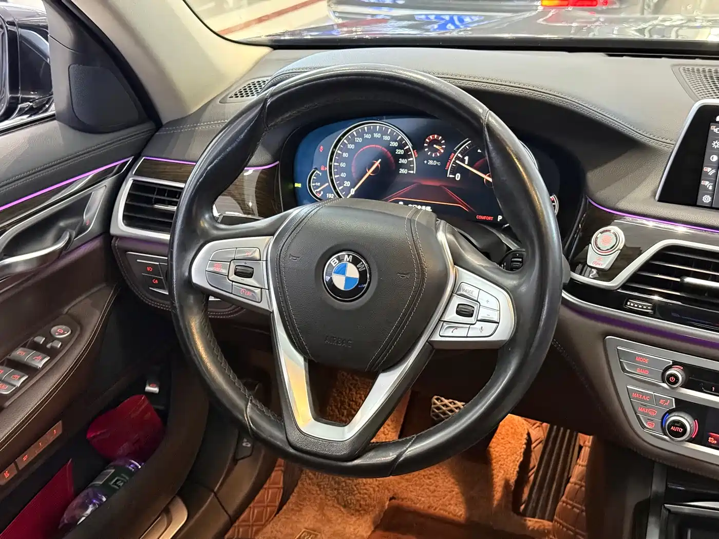 BMW 7 Series 2016 730Li Leading фото 5
