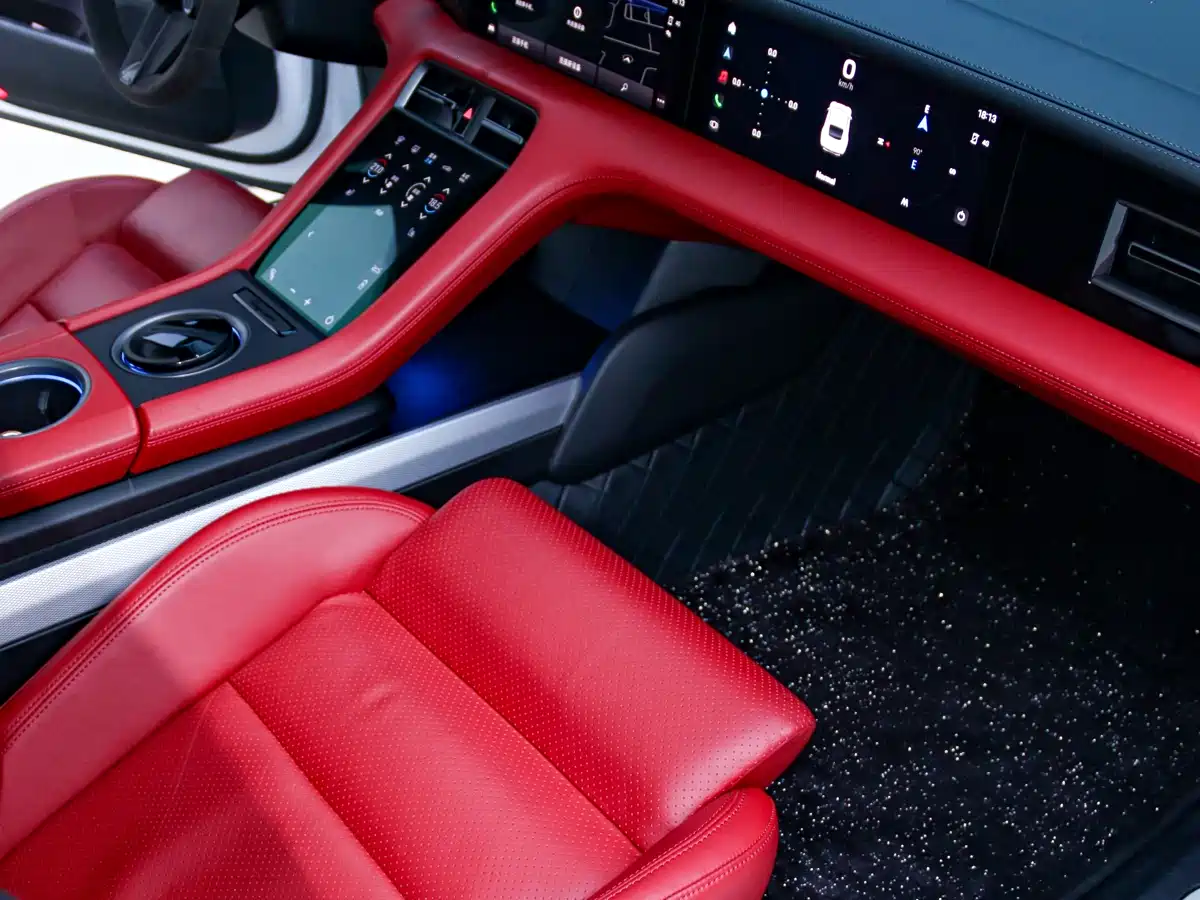 Porsche Taycan 2019 Taycan 4S фото 10