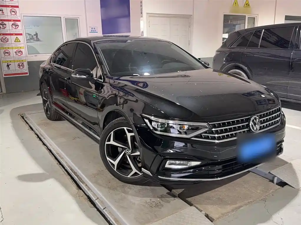 Volkswagen Magotan 2023 2 Million Units Anniversary Edition 330TSI DSG Leading Type фото 4
