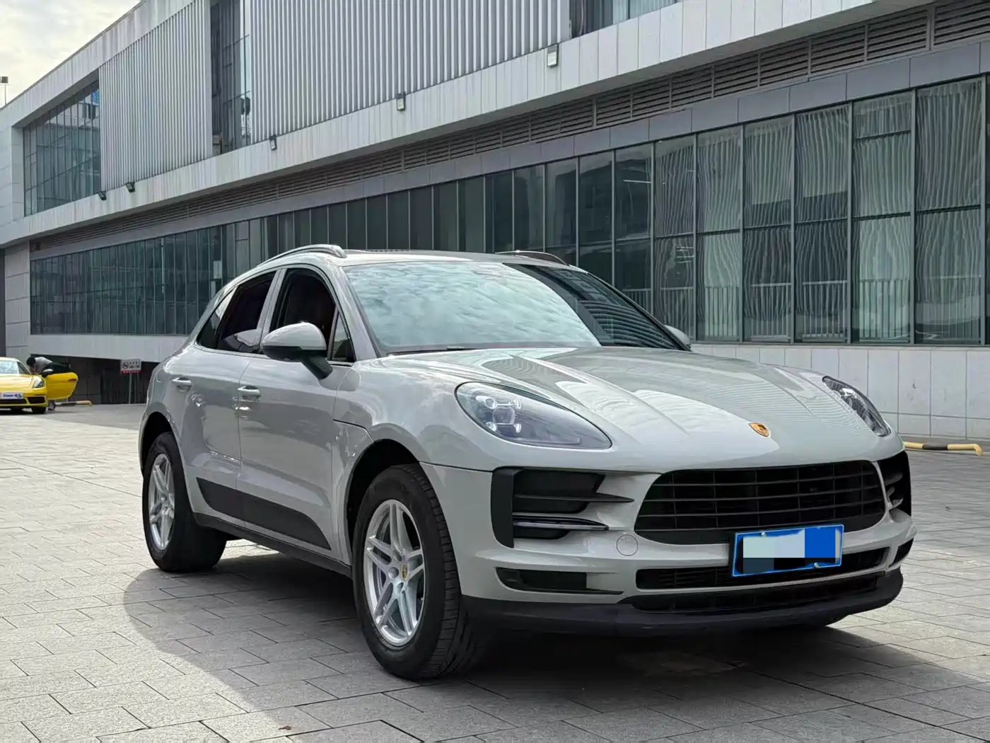 Porsche Macan 2021 Macan 2.0T фото 2