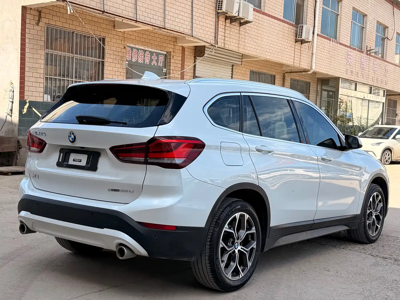 BMW X1 2020 sDrive25Li Leading Model фото 6