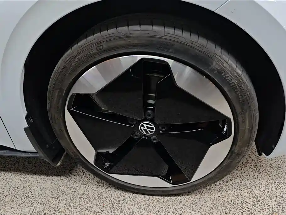 Volkswagen ID.3 2023 Pure Smart Edition фото 6