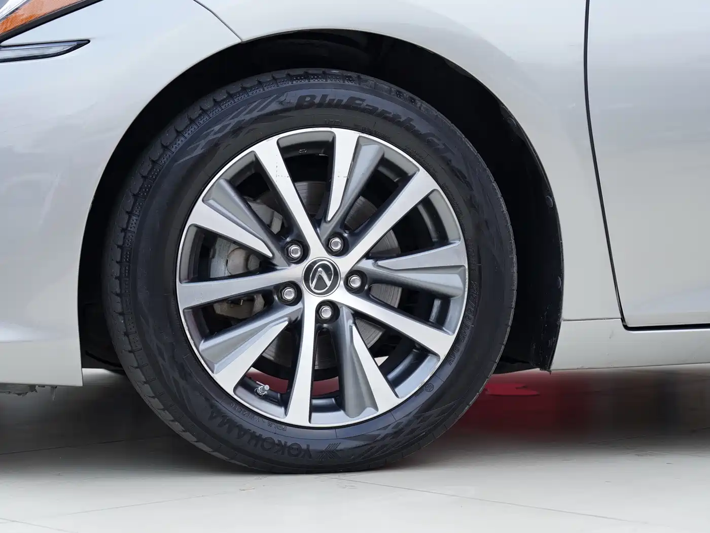 Lexus ES 2018 200 Excellence Edition China V фото 18