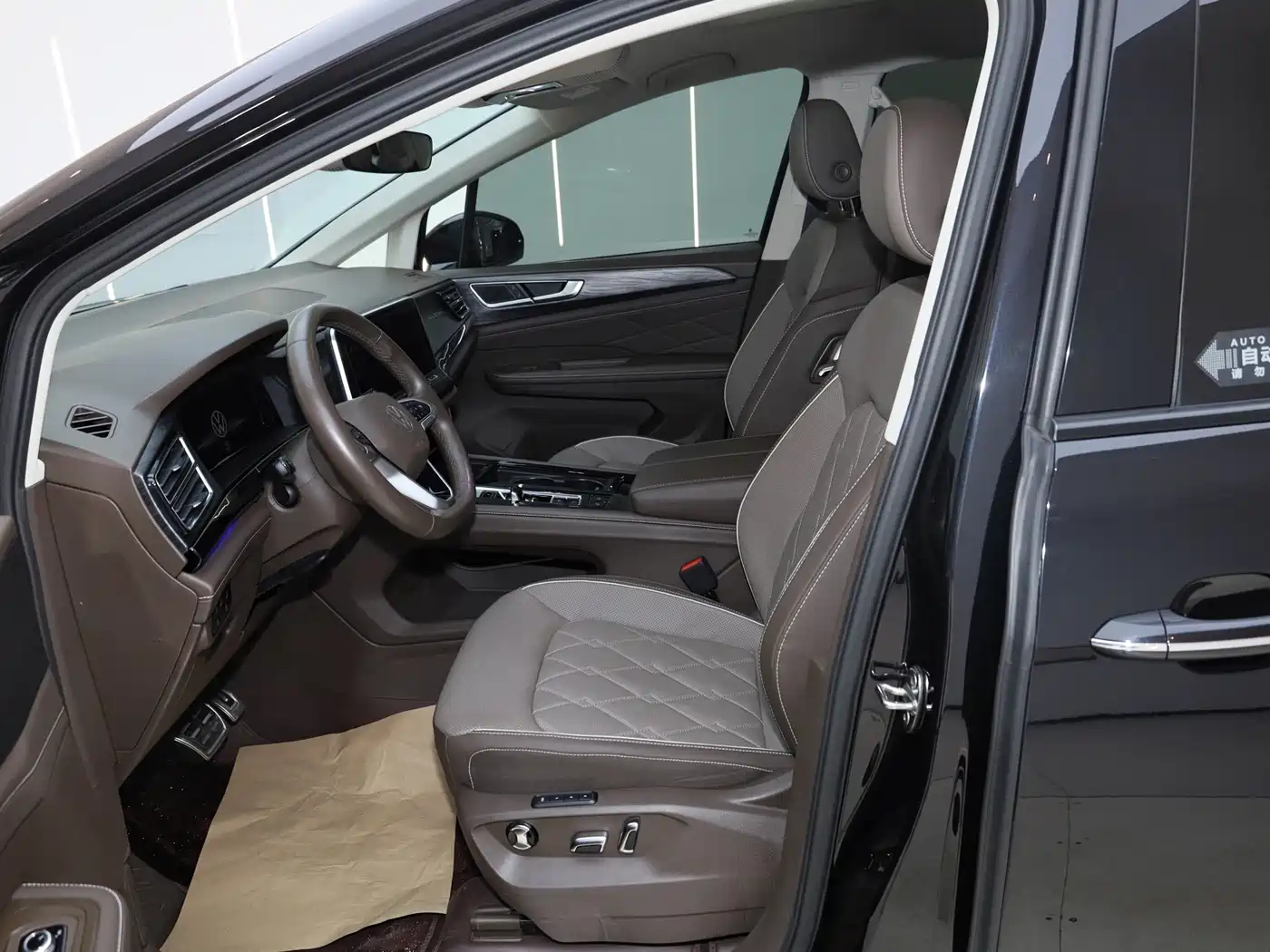 Volkswagen Viloran 2024 2023 380TSI Premium Edition