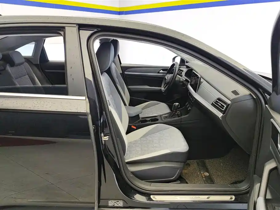 Volkswagen Lavida 2023 300TSI DSG Comfort Edition фото 8