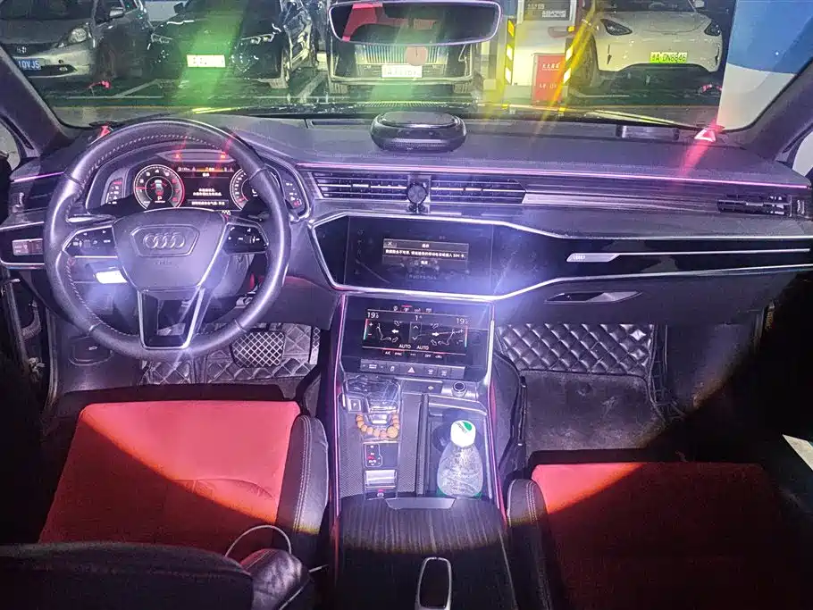 Audi A6L 2019 40 TFSI Luxury Dynamic фото 12
