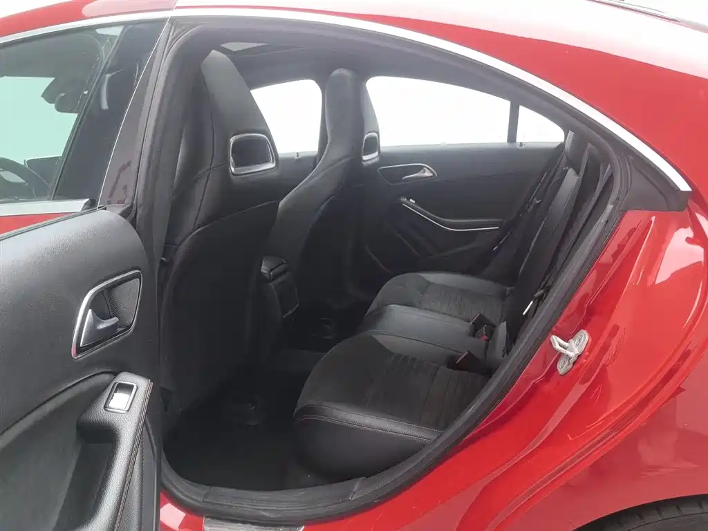 Mercedes-Benz CLA (Import) 2015 CLA 220 4MATIC фото 15