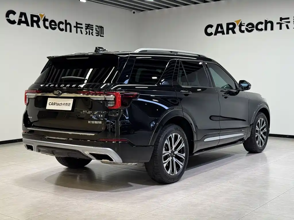 Ford Explorer 2025 2024 2.3T EcoBoost AWD Titanium Edition 6-Seater
