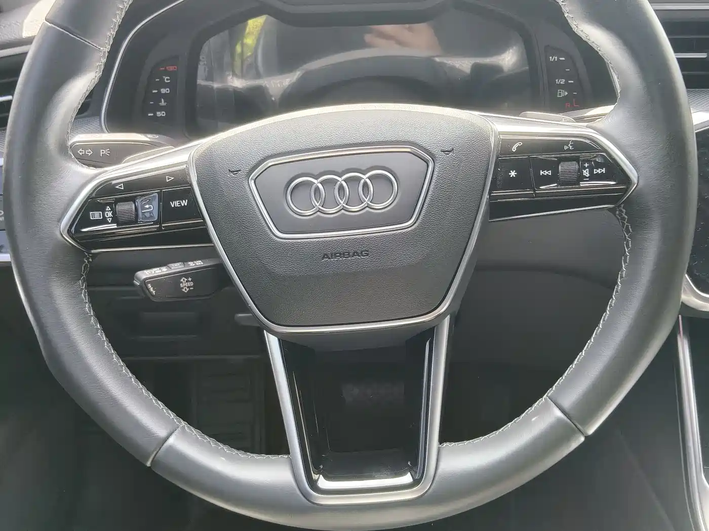 Audi A6L 2021 45 TFSI Exclusive Sport фото 6