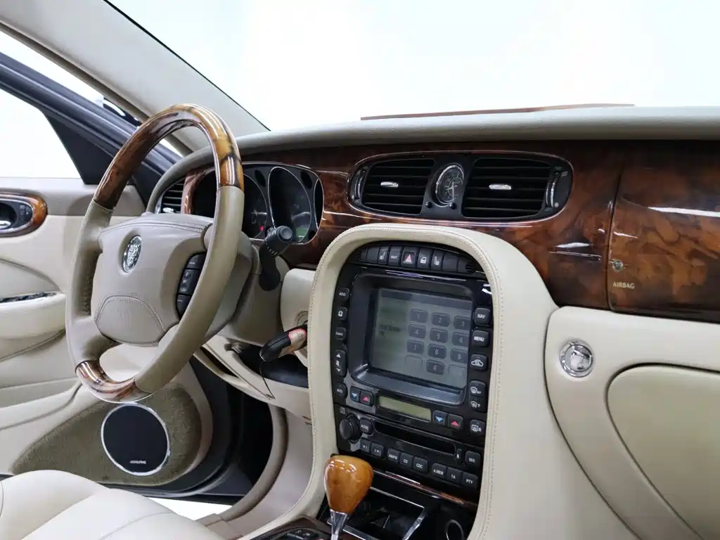 Jaguar XJ 2005 2004 Model XJ8 4.2