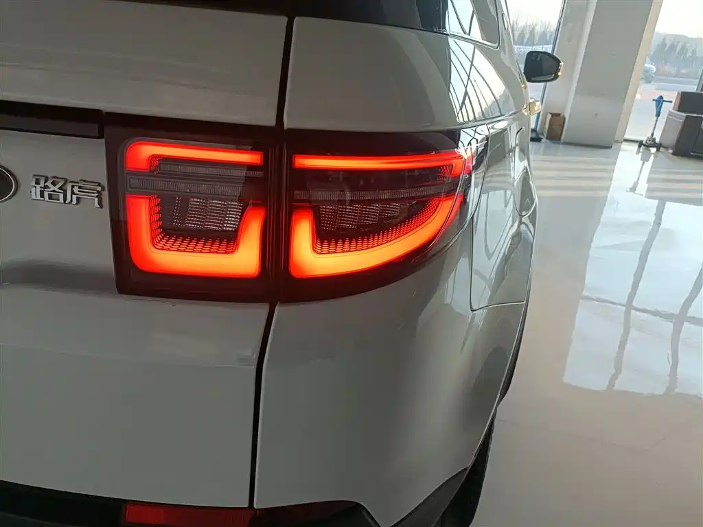 Land Rover Discovery Sport 2022 Model 200PS Family Edition 5-Seater фото 19