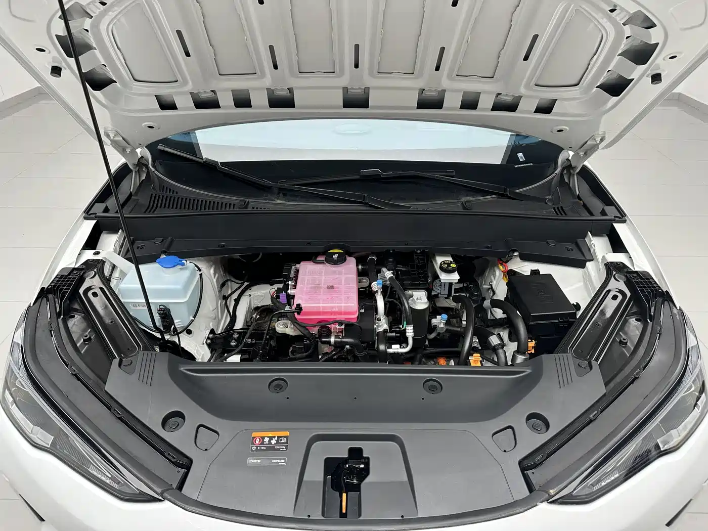Geely Galaxy Galaxy E5 2024 530km Voyage Edition фото 16