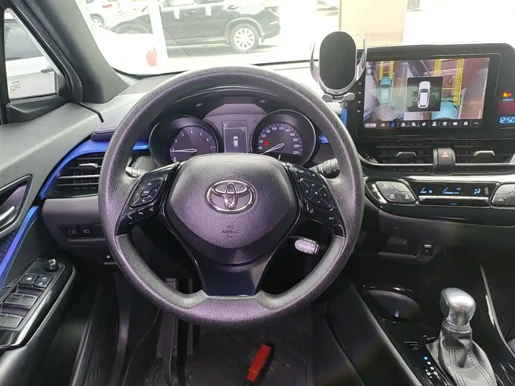 Toyota C-HR 2018 2.0L Leading Edition China VI фото 11