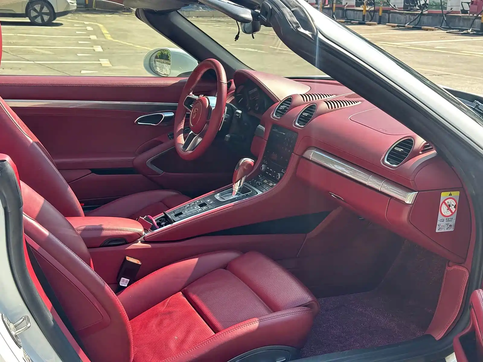 Photo 4 - Porsche 718