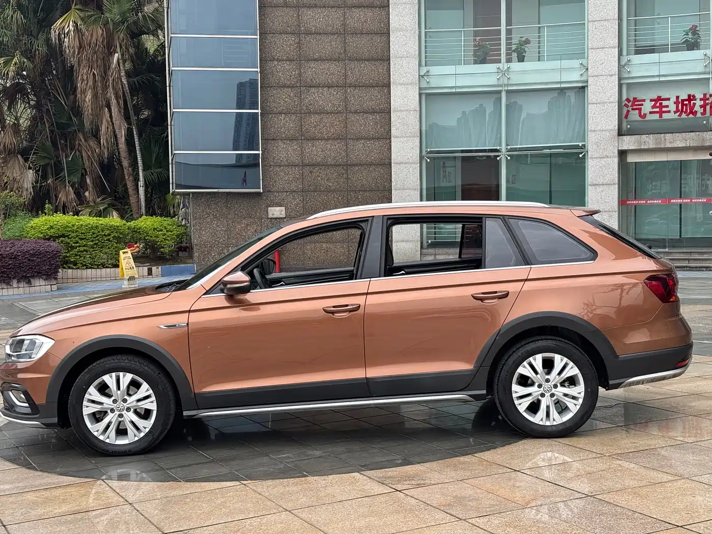 Volkswagen C-TREK 2017 1.6L Automatic Comfort фото 4