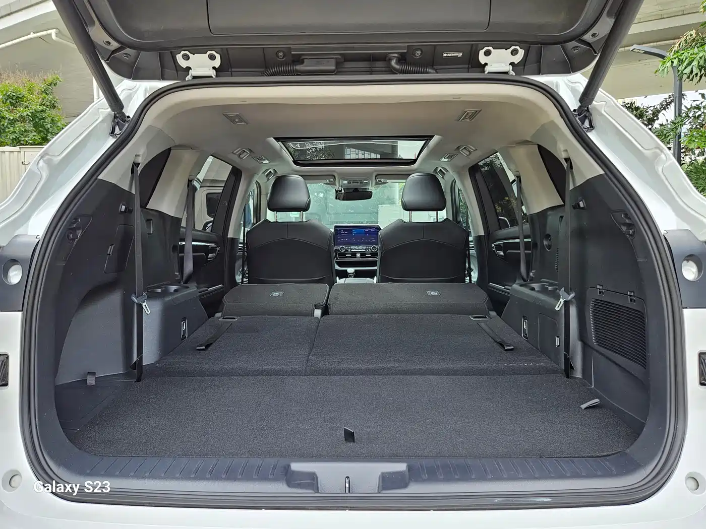 Toyota Highlander 2022 Dual Engine 2.5L 2WD Premium 7-Seater фото 20
