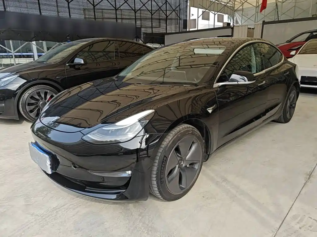Tesla Model 3 2020