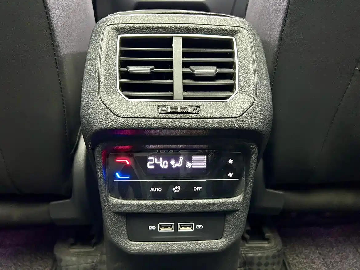Volkswagen Tayron 2023 280TSI 2WD Luxury Plus Advanced Edition фото 22