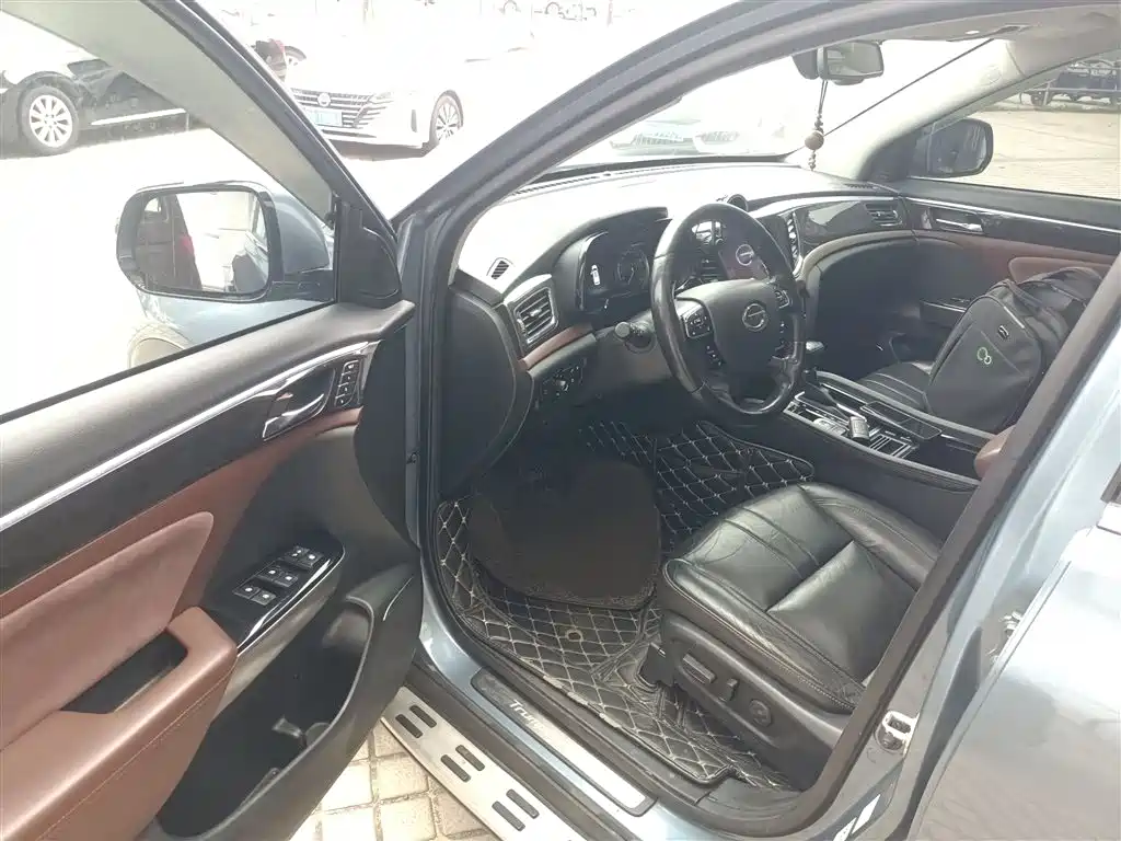 GAC Trumpchi Trumpchi GS8 2017 320T 2WD Luxury Smart Connect (7-seater) фото 16
