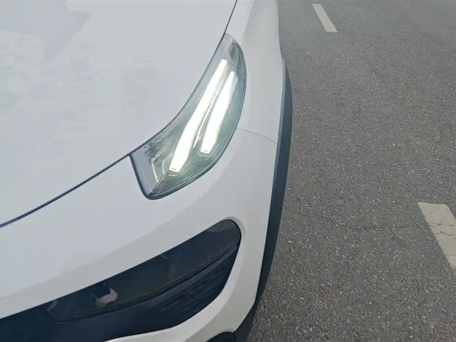 Lynk & Co 02 2019 1.5T DCT 2WD Power Edition China VI фото 5