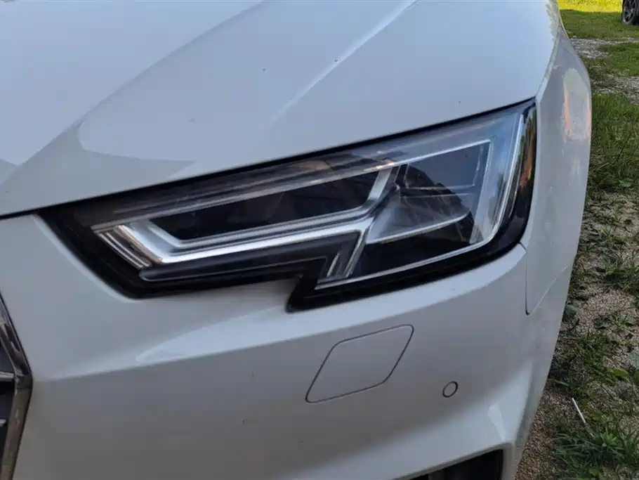 Audi A4L 2018 30th Anniversary 40 TFSI Fashion фото 5