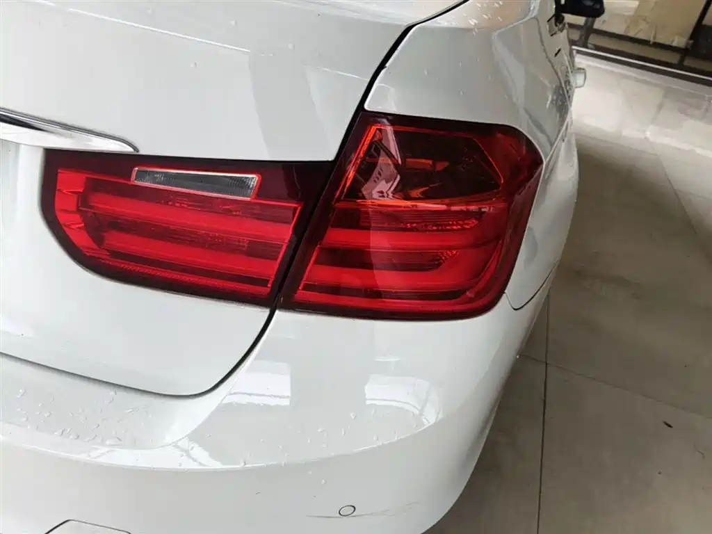 BMW 3 Series 2014 320Li Fashion фото 8