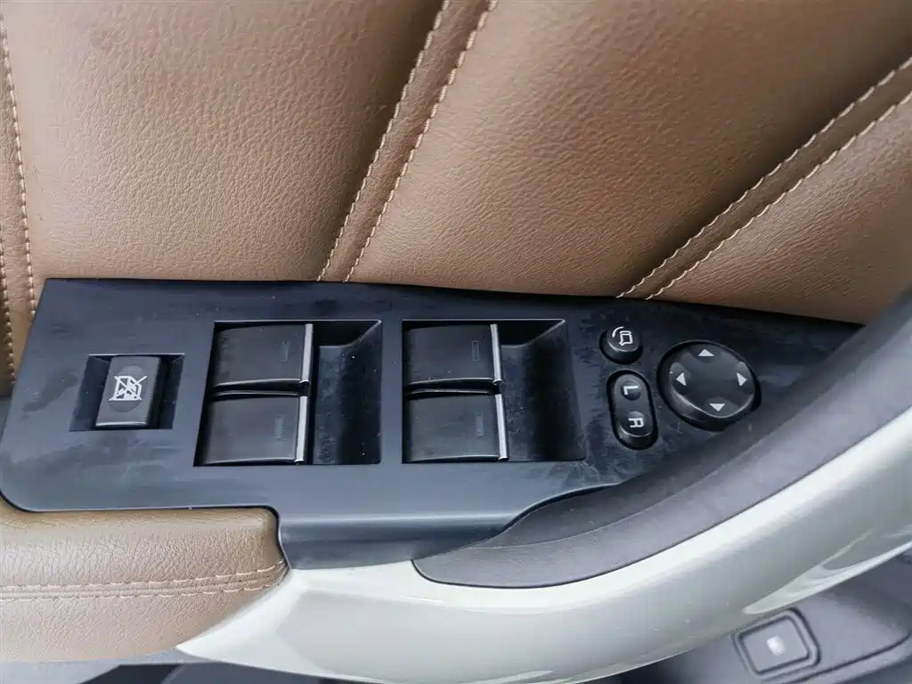 Haval H9 2017 2.0T Petrol 4WD Luxury 7-seater фото 9