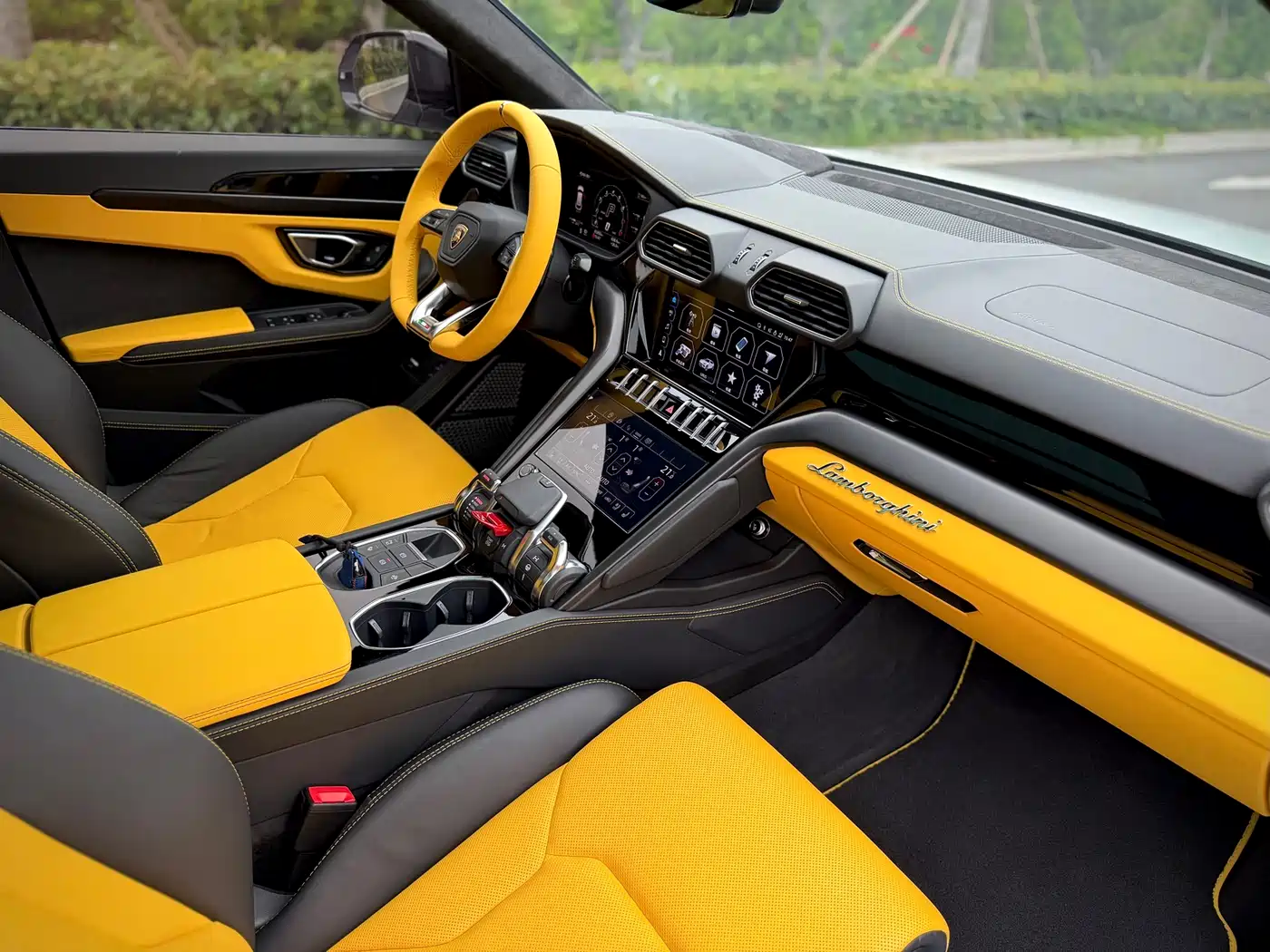 Lamborghini Urus 2021 4.0T V8 фото 15