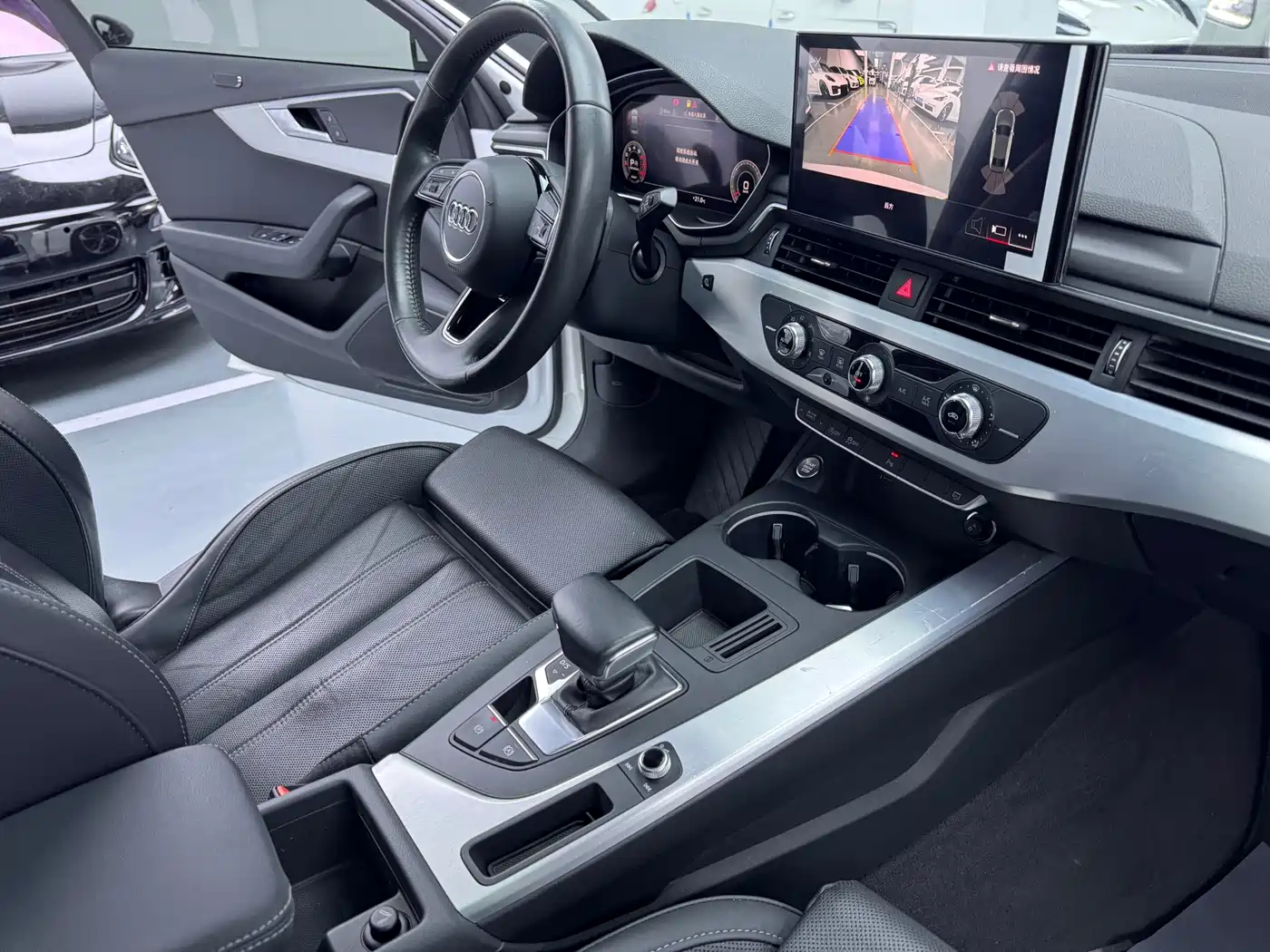 Audi A4L 2022 40 TFSI Fashion Dynamic фото 13
