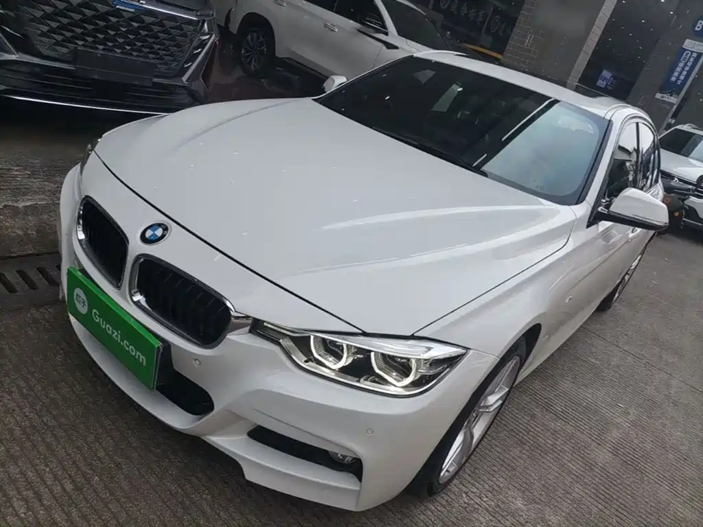 BMW 3 Series 2018 320i M Sport Package фото 2