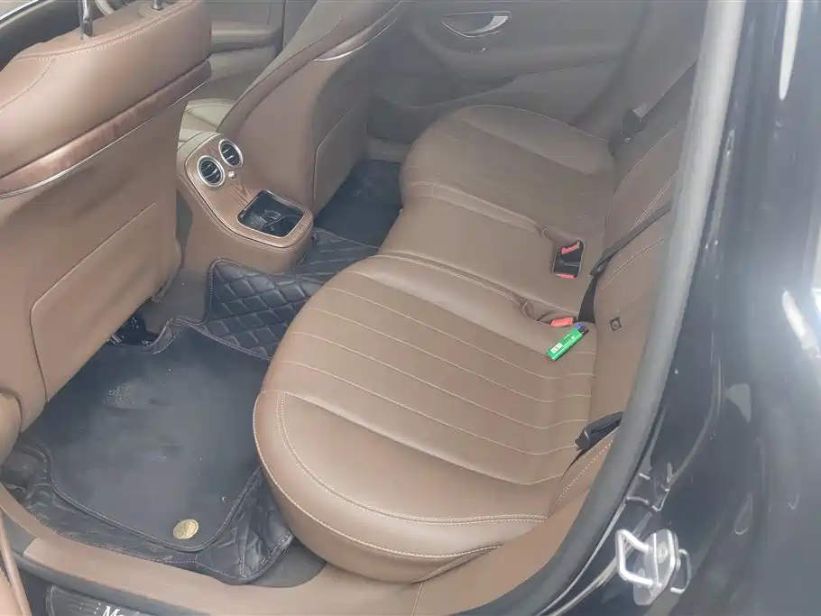 Mercedes-Benz E-Class 2023 Facelift E 300 L Luxury фото 11