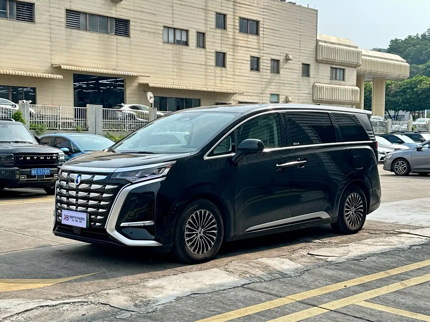 Denza D9 2022 DM-i 970 AWD Flagship