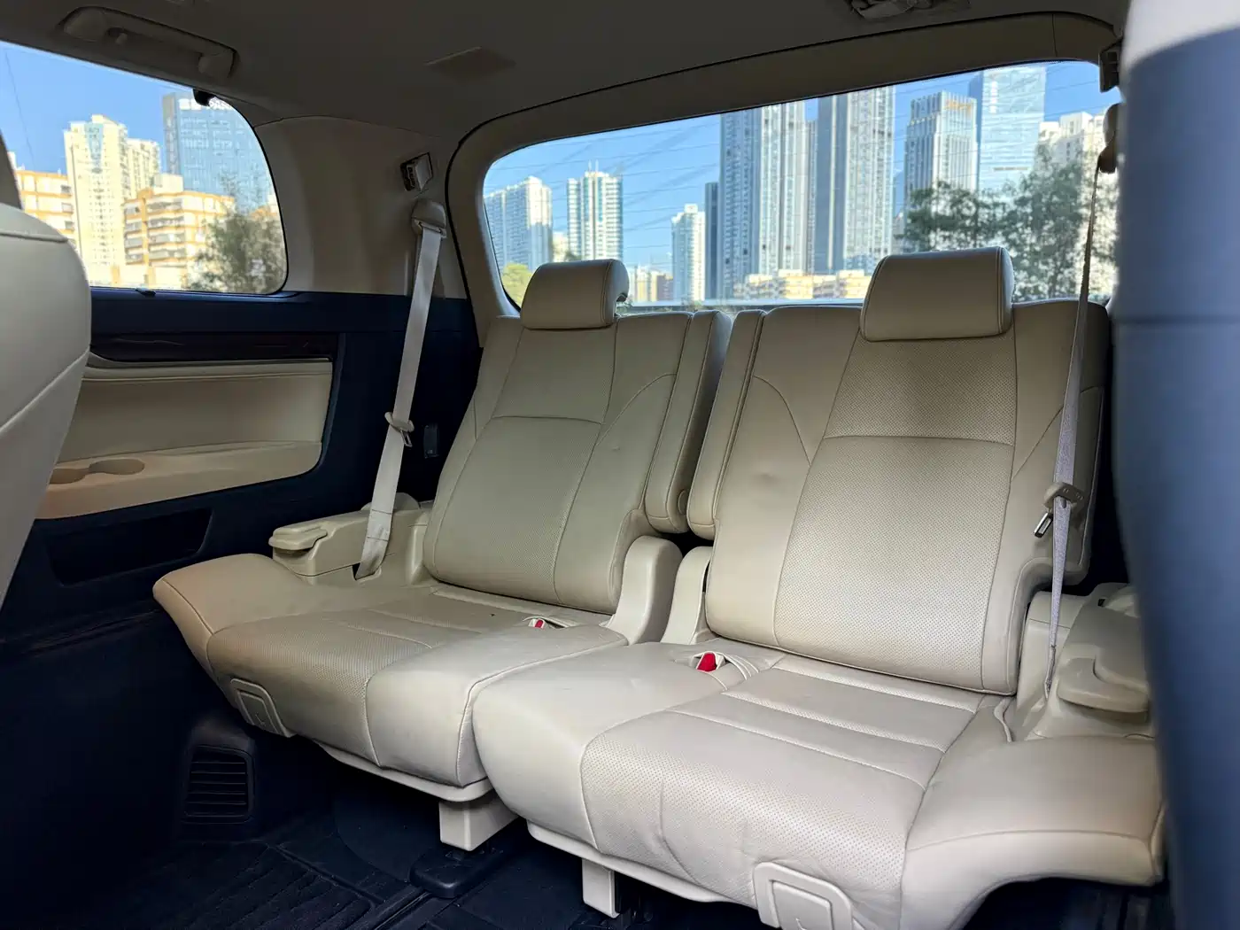 Toyota Alphard 2015 3.5L Luxury Edition фото 9