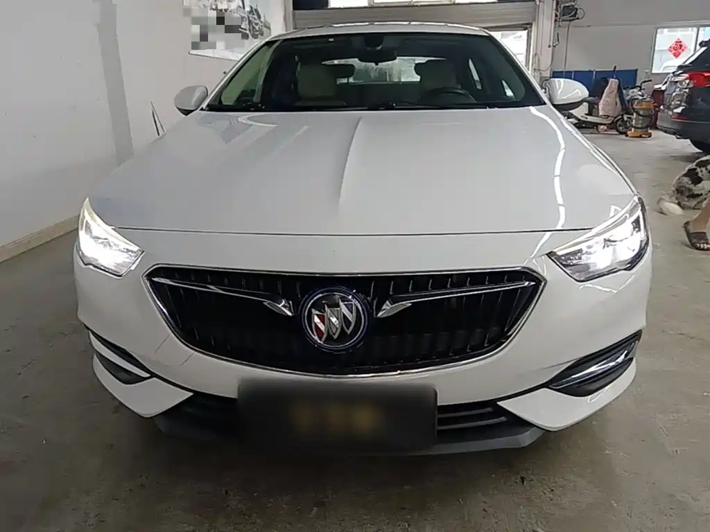 Фото 3 - Buick Regal