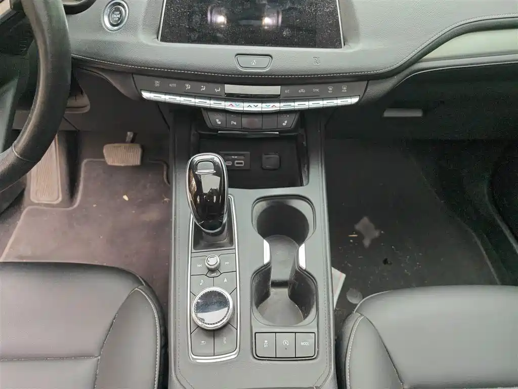 Cadillac XT4 2020 28T FWD Leading Trim фото 21