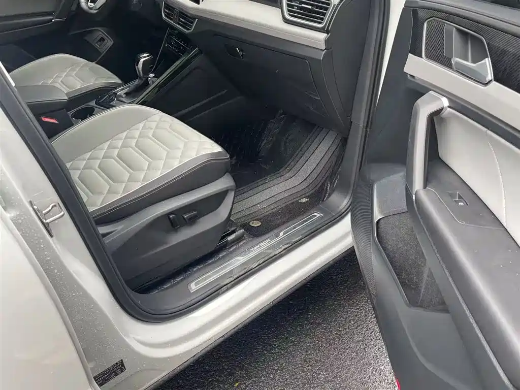 Volkswagen Tayron 2024 330TSI 2WD Luxury Plus Advanced фото 23