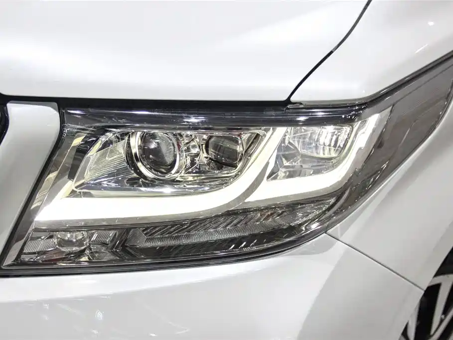 Toyota Alphard 2015 3.5L Luxury Edition фото 6