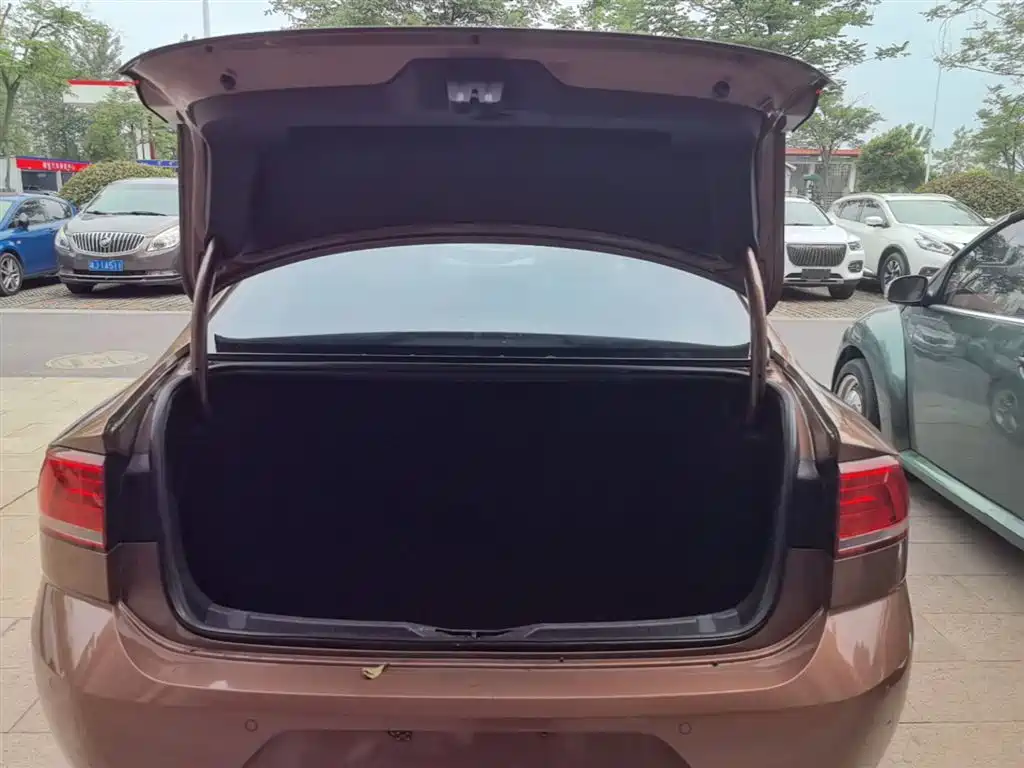 Volkswagen Lamando 2018 230TSI DSG Trend Edition фото 15