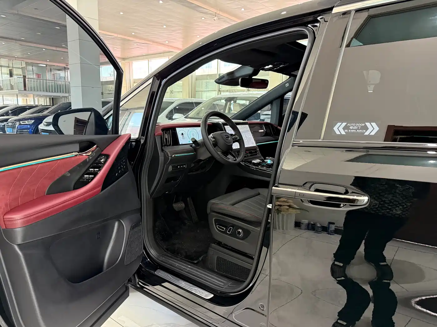 GAC Trumpchi Trumpchi M8 2025 Model Master Series Super Hybrid Edition фото 7