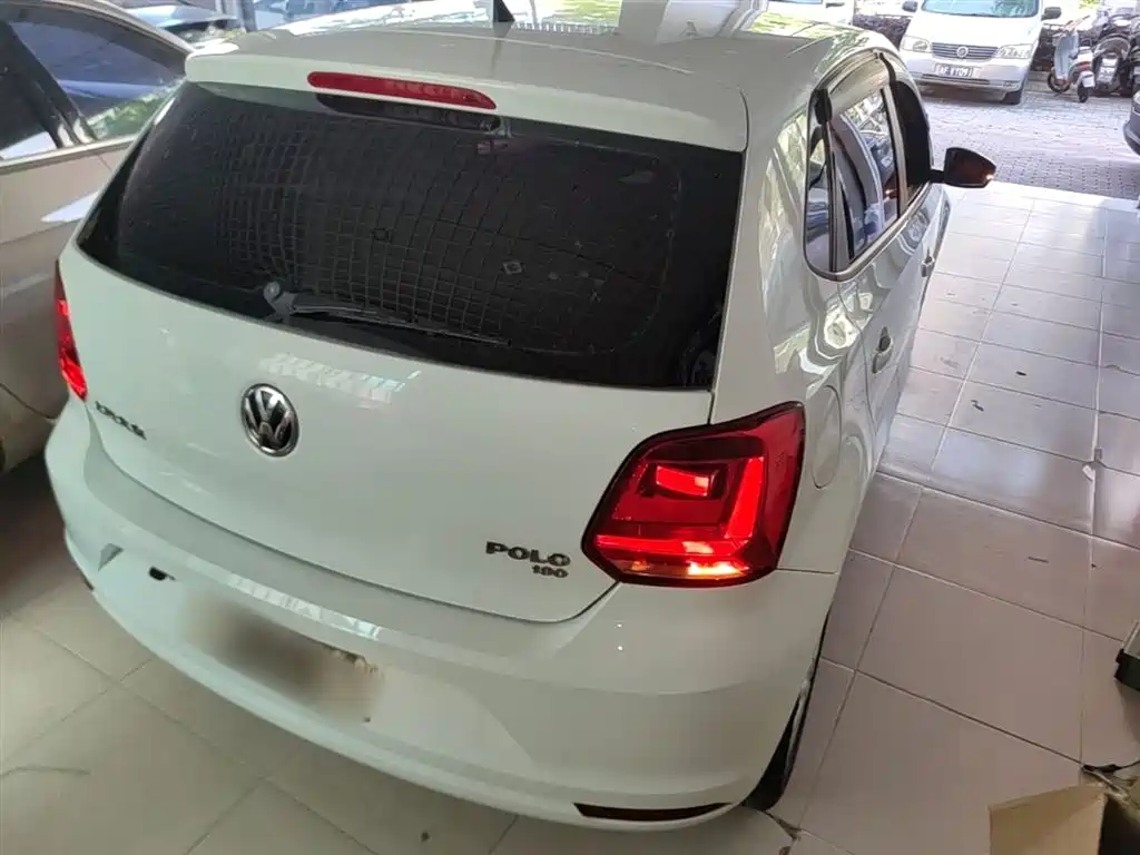 Volkswagen Polo 2018 1.5L Auto Safe Drive фото 7
