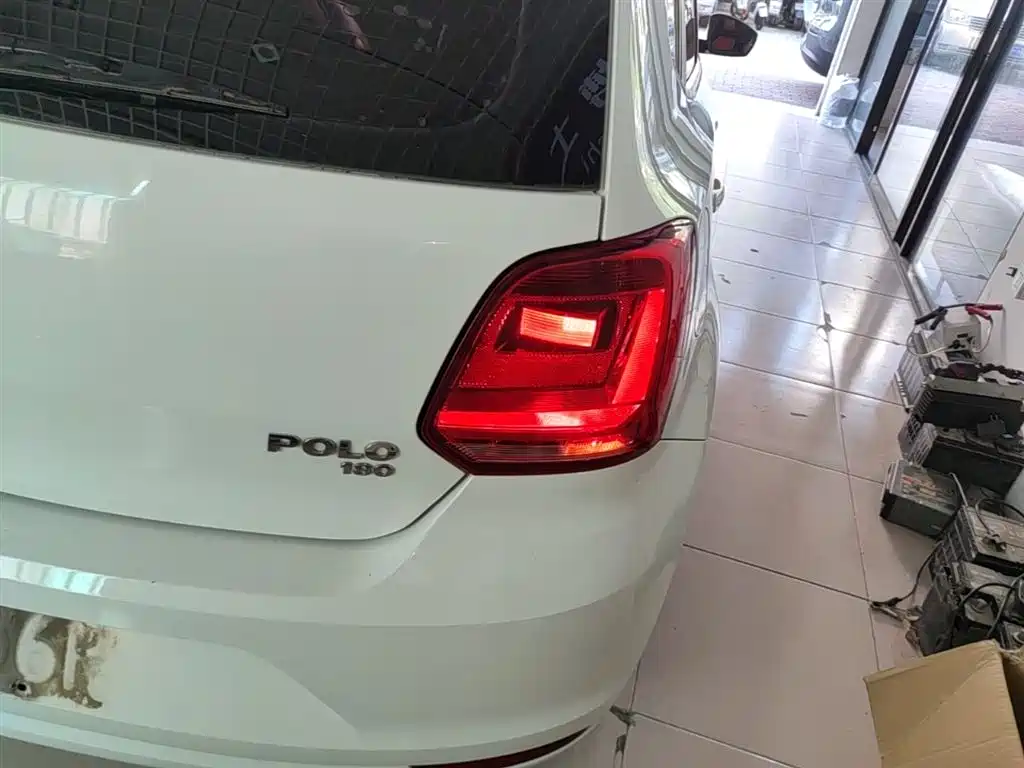 Volkswagen Polo 2018 1.5L Auto Safe Drive фото 8