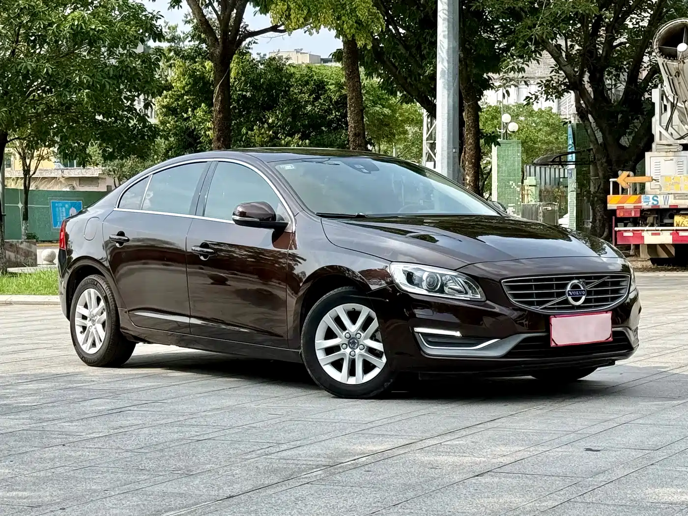 Фото 3 - Volvo S60
